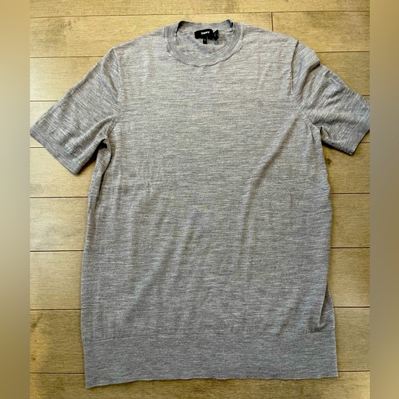 Theory Wool T-Shirt Large. Unworn or washed. - Picture 2 of 10